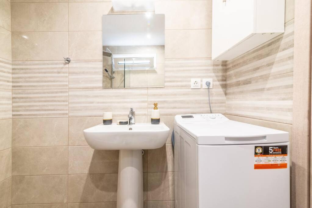 Appartement Modern & Stylish Flat For Friends & Couples *