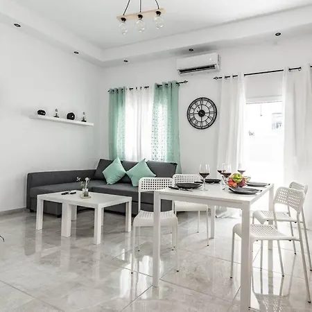 Modern & Stylish Flat For Friends & Couples Apartment Heraklion  Exterior photo