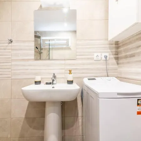 Modern & Stylish Flat For Friends & Couples Apartment Heraklion  Exterior photo