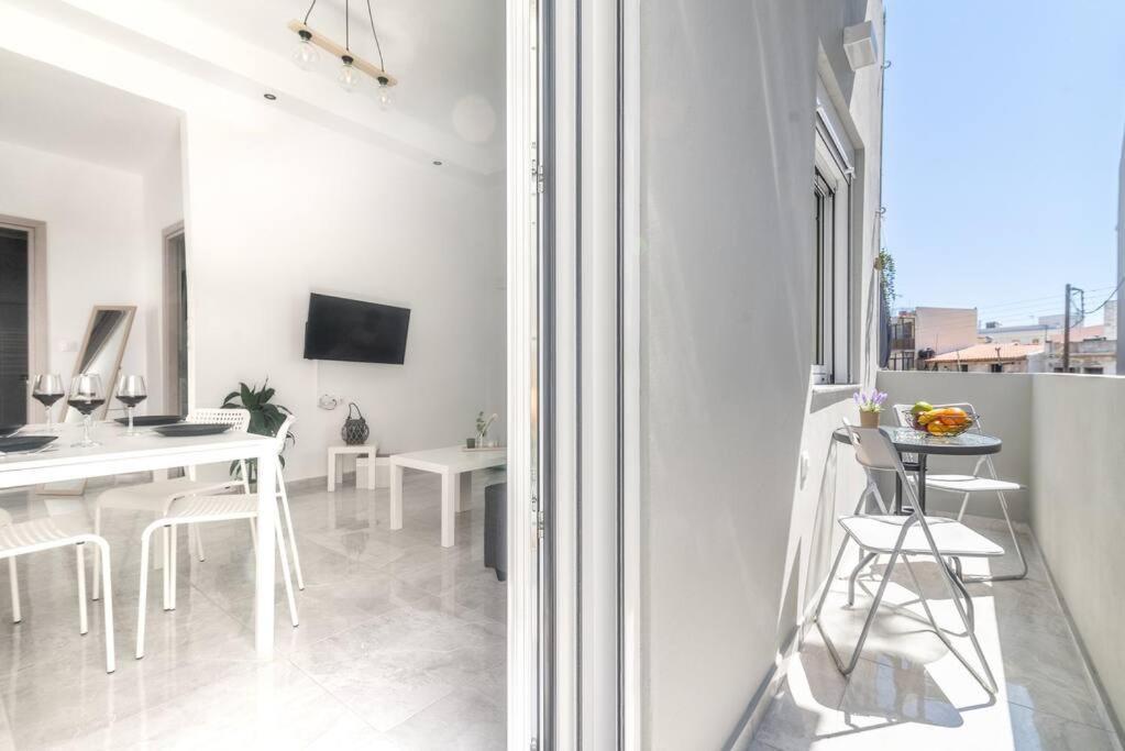 Modern & Stylish Flat For Friends & Couples Heraklion (Crete)