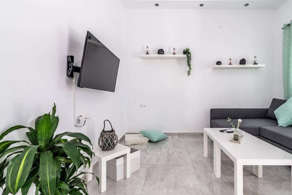 Apartment Modern & Stylish Flat For Friends & Couples Heraklion (Crete)