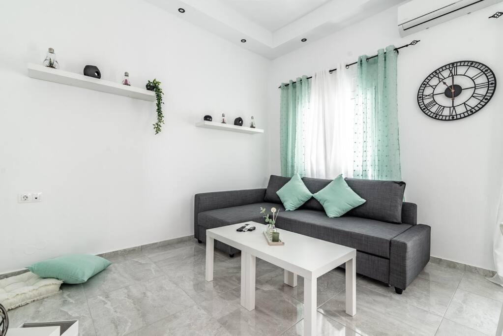 Apartment Modern & Stylish Flat For Friends & Couples Heraklion (Crete)